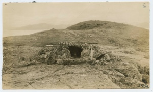 Image of Eskimo [Inuit]  grave